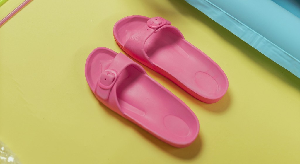 Step Into Summer with Style: Discover Rothy’s Sustainable Footwear